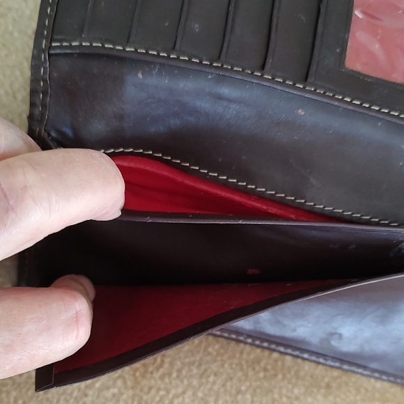 Rare Dooney & Bourke Vintage Brown and Tan Monogram Wallet with Lock Clasp - Picture 5 of 8